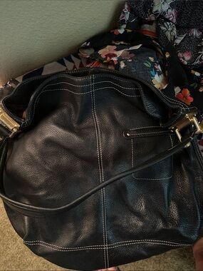 Rare B. Makowsky Pebble Black Leather Tote Bag